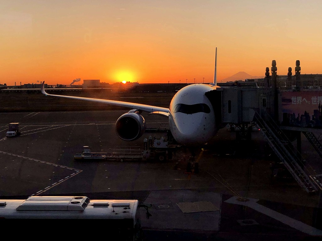 羽田空港から見た夕焼け