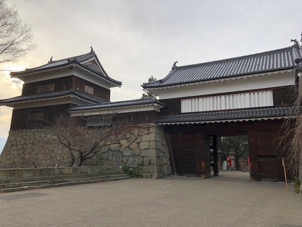 上田城の本丸東虎口の櫓門2