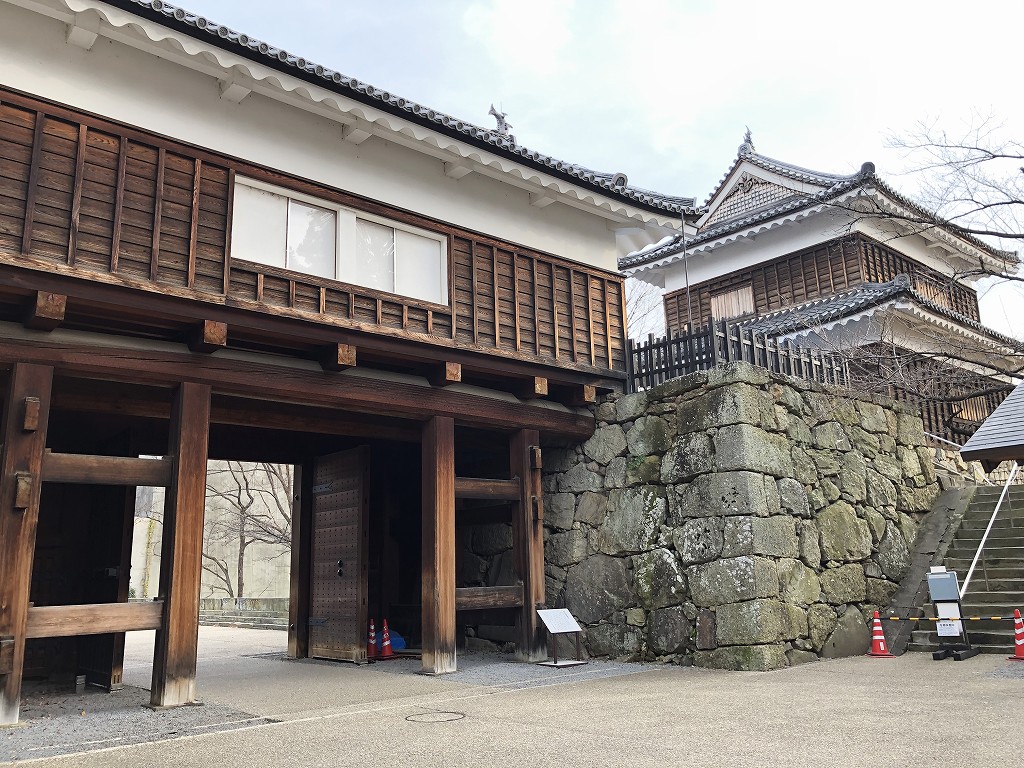 上田城の本丸東虎口の櫓門5