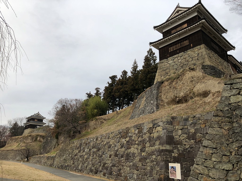 上田城の尼ヶ淵の崖8