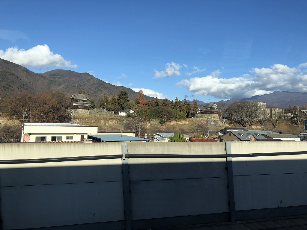 あさま613号から上田城の櫓