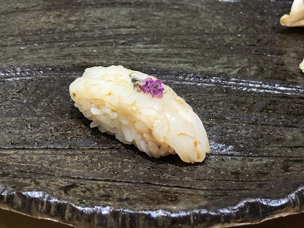 金沢の「すし屋 小桜」のガスエビ
