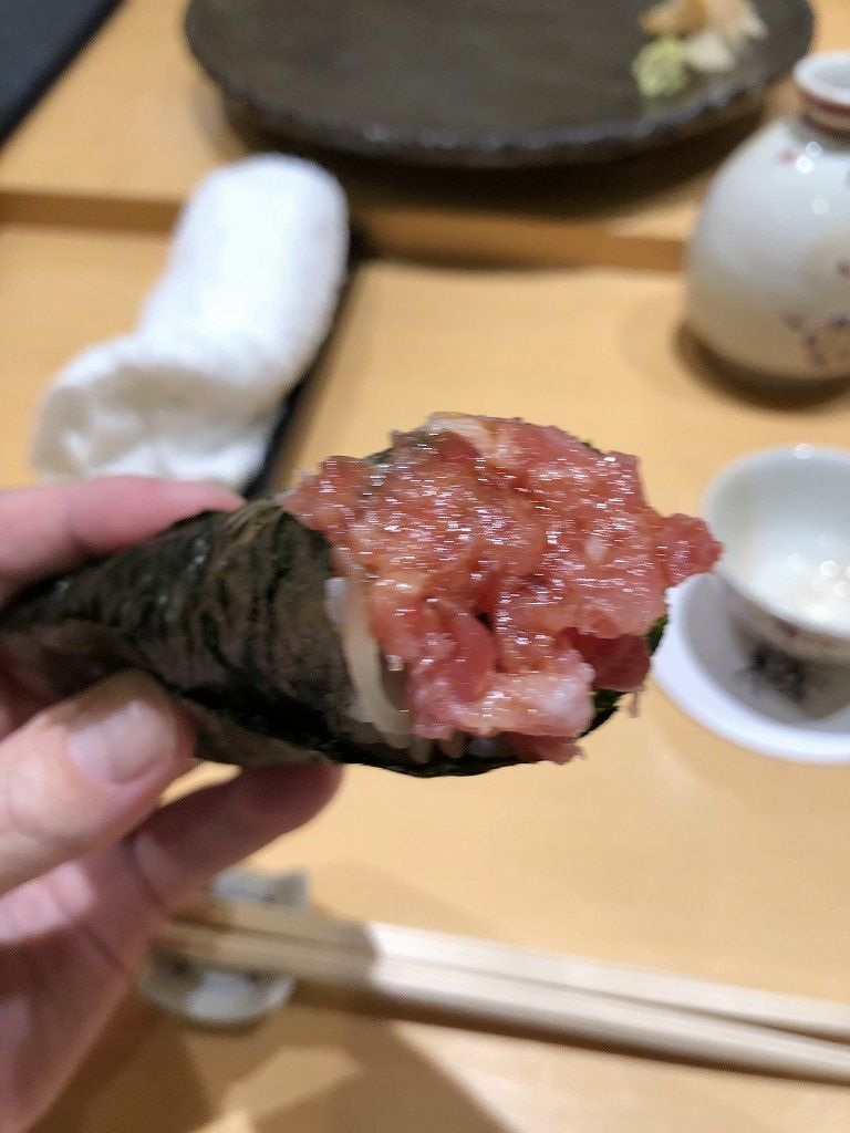 金沢の「すし屋 小桜」のトロたく