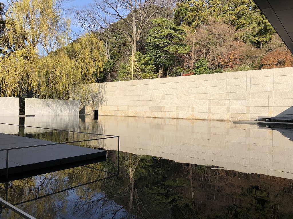 鈴木大拙館の水鏡の庭4
