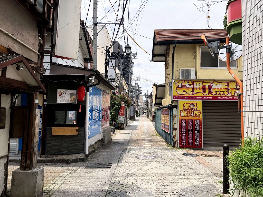 上田駅繁華街の無料案内所