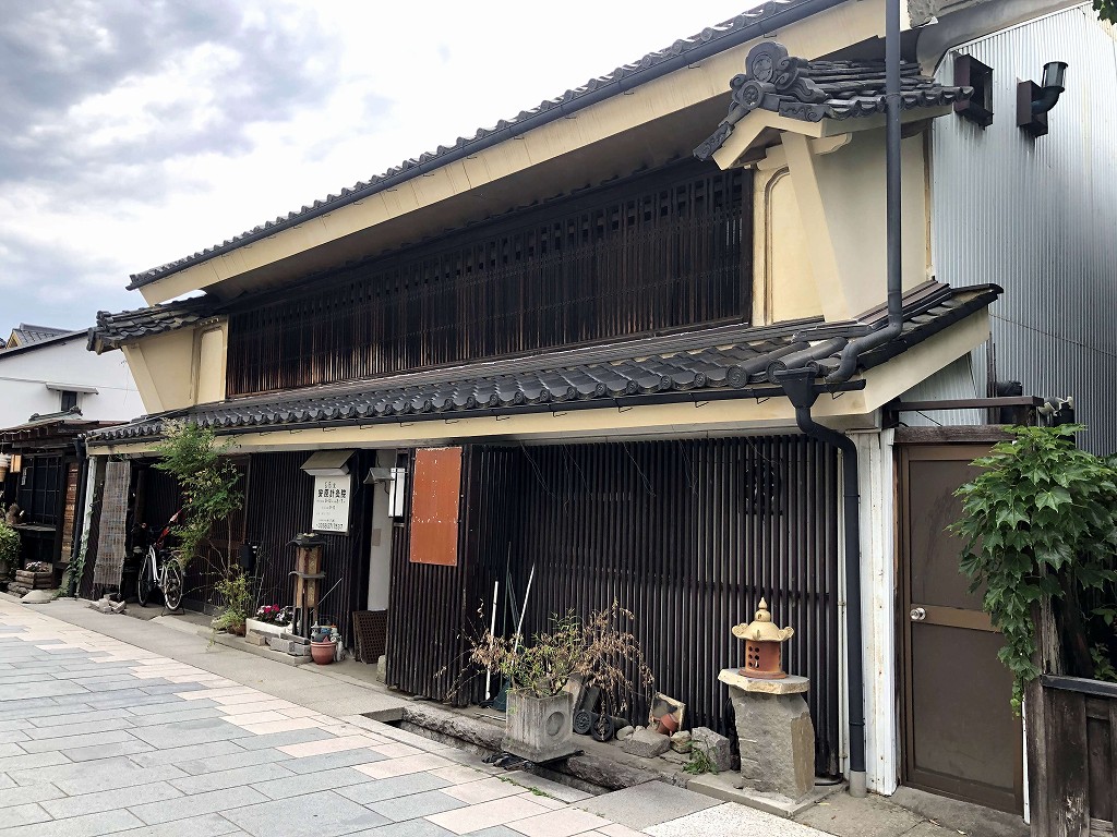 上田の旧北国街道の鍼灸院