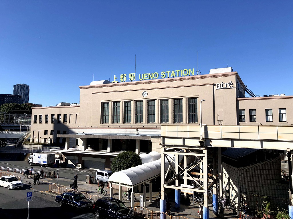 晴天の上野駅