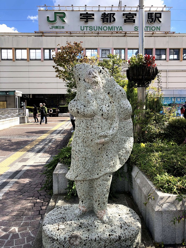 宇都宮駅前の餃子のヴィーナス像