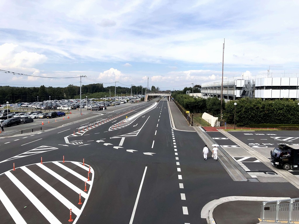 宇都宮のLRT「ライトライン」の芳賀・高根沢工業団地駅前の風景