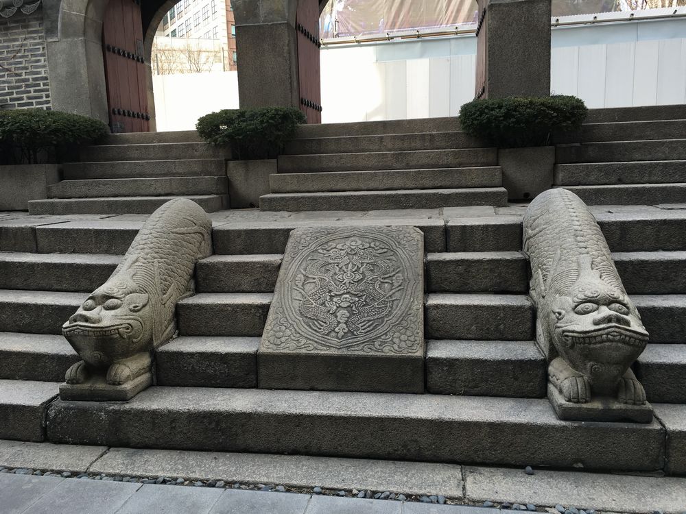 圜丘壇の石彫大門の踏道