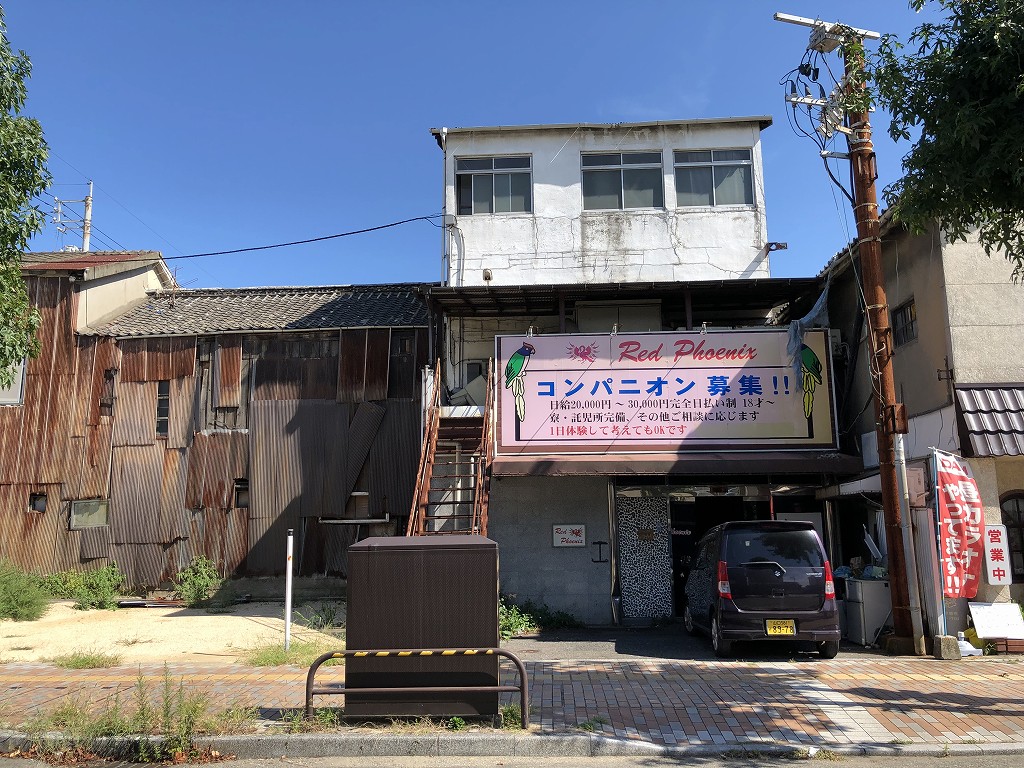 宇部市の朽ちたキャバクラ