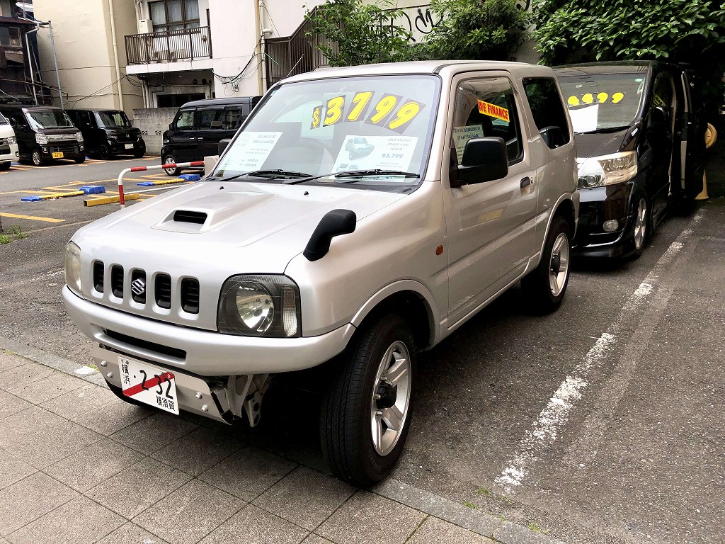 横須賀の両替所、外国人向けの車のディーラー2