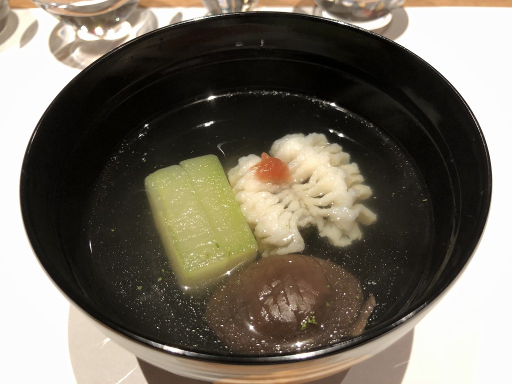 由縁別邸 代田の「割烹 月かげ」の晩飯のお椀