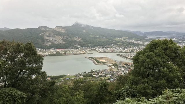 屋島寺へ行って、源平古戦場を眺める