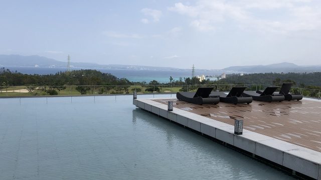 リッツカールトン沖縄の水盤