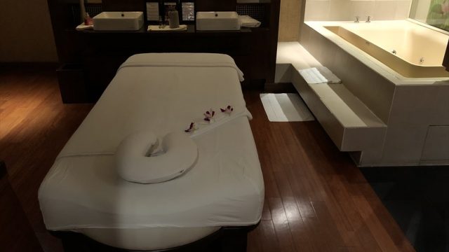 ロイヤルオーキッドスパでオイルマッサージ