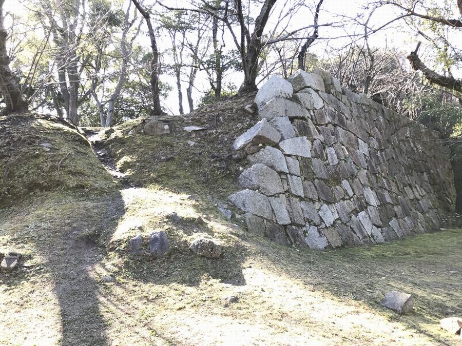 福島正則改易の原因となったといわれる石垣