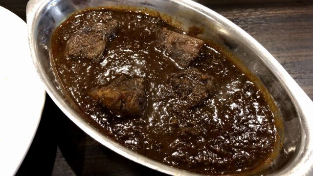 「中華大島」でシャヒジャルカレー