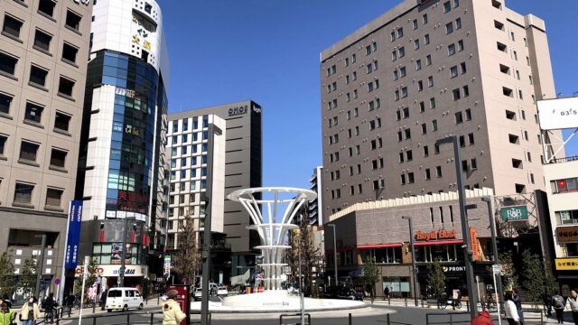 ロイホとシズラーがある街・大塚
