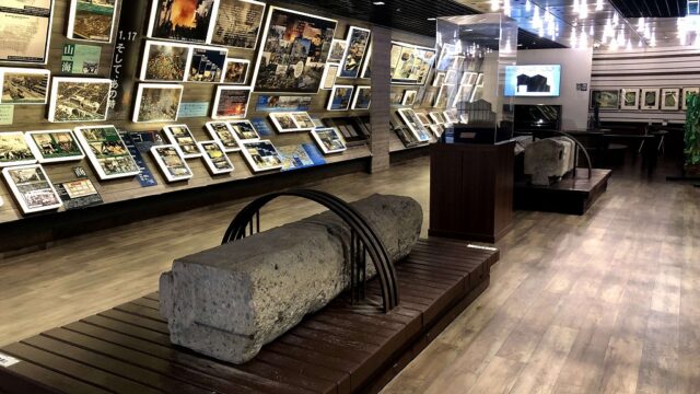 アスタくにづか地下の「WALL GALLERY」