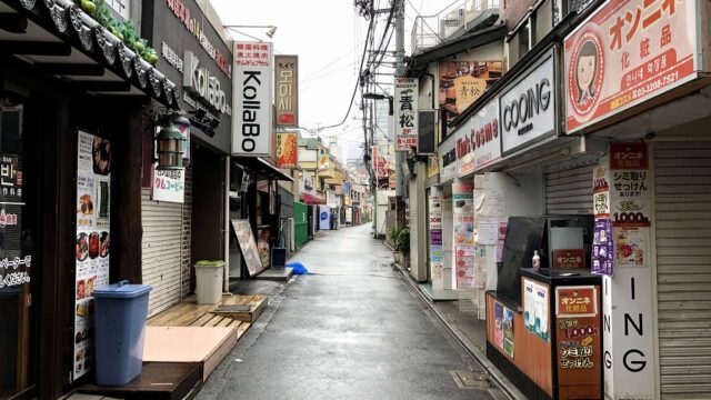 早朝の新大久保イケメン通り
