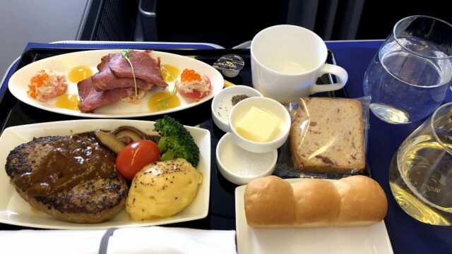 ANA861便ビジネスクラスの機内食
