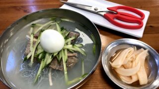 ヨンドゥンポのハムンネンミョン（咸興冷麺）の水冷麺